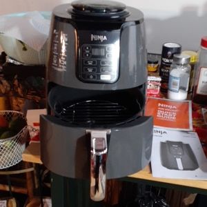 Ninja 4 quart Air Fryer